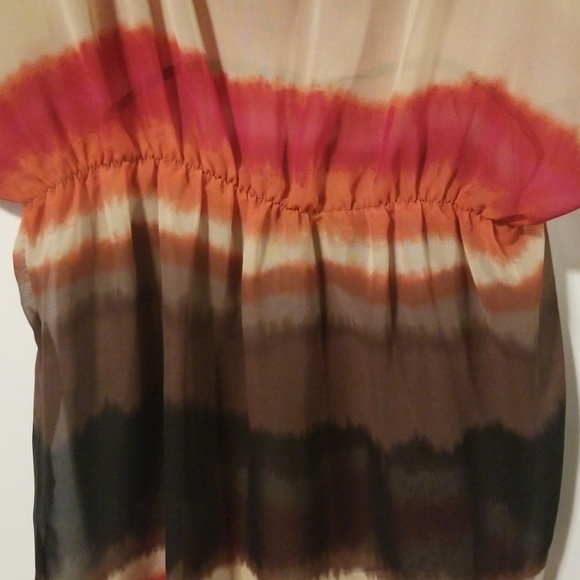 Sheer multi colored print top. - Picture 3 of 4